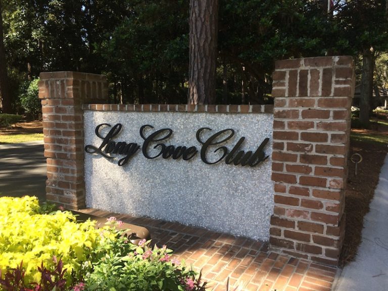 Navigating Hilton Head Resorts and Gated Communities