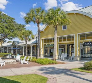 Tanger Hilton Head. A yellow building