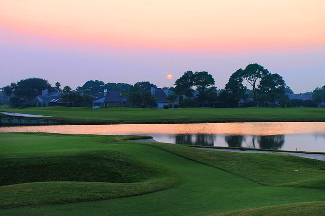 sunset-over-the-golf-course-644477_640